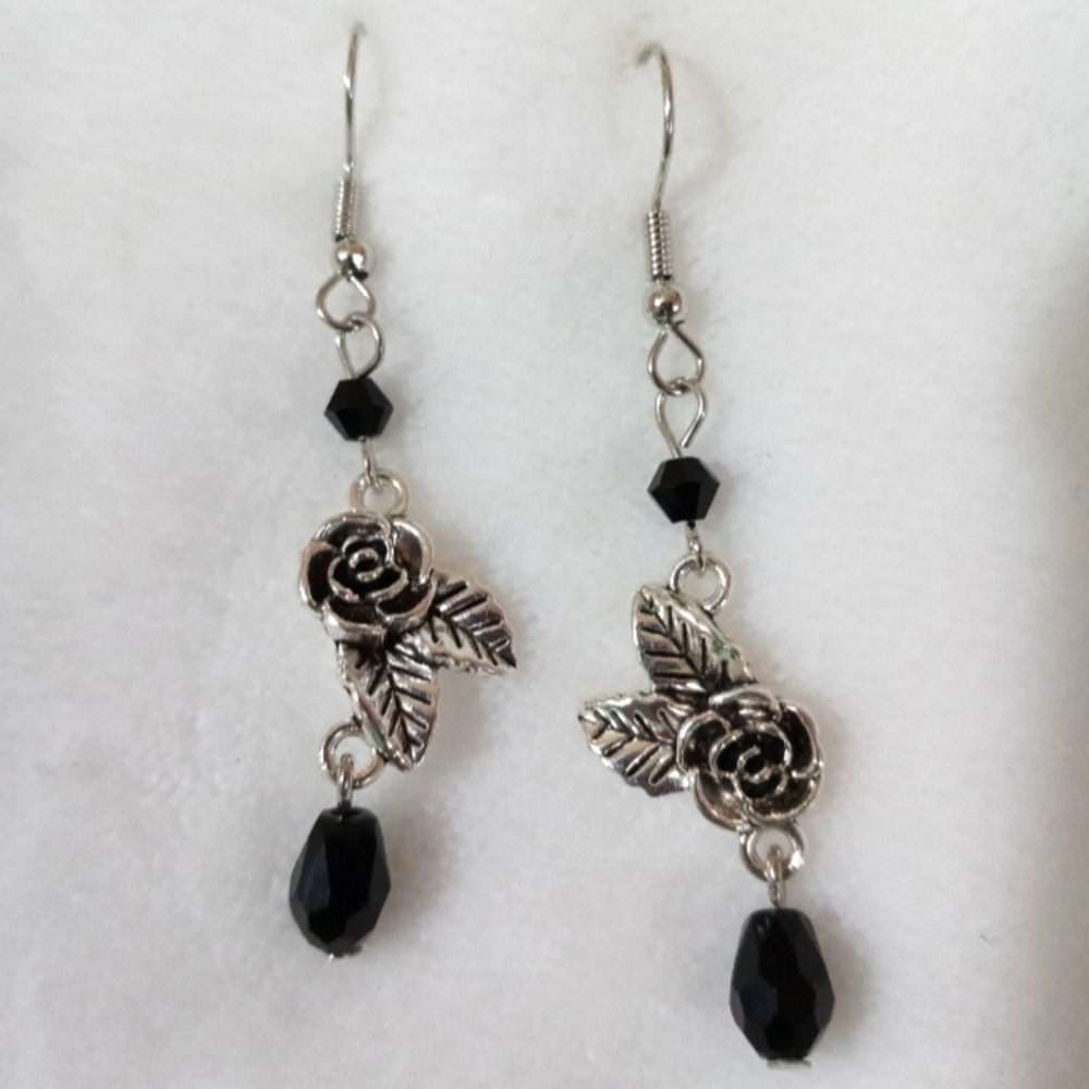 Vintage gothic rose earrings